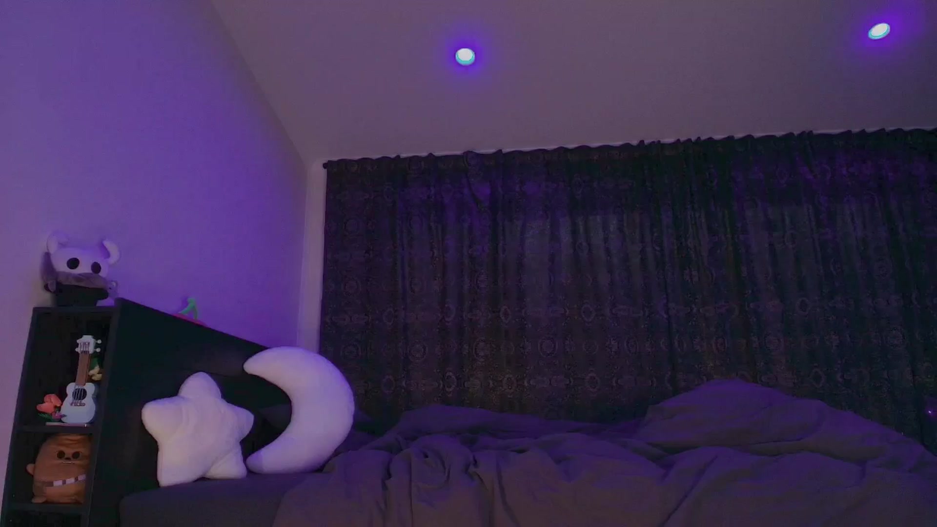 Gallery image thumbnail from KrisInChains's myfreecams stream on, 10/20/2025, 03:08 image 7 of 20
