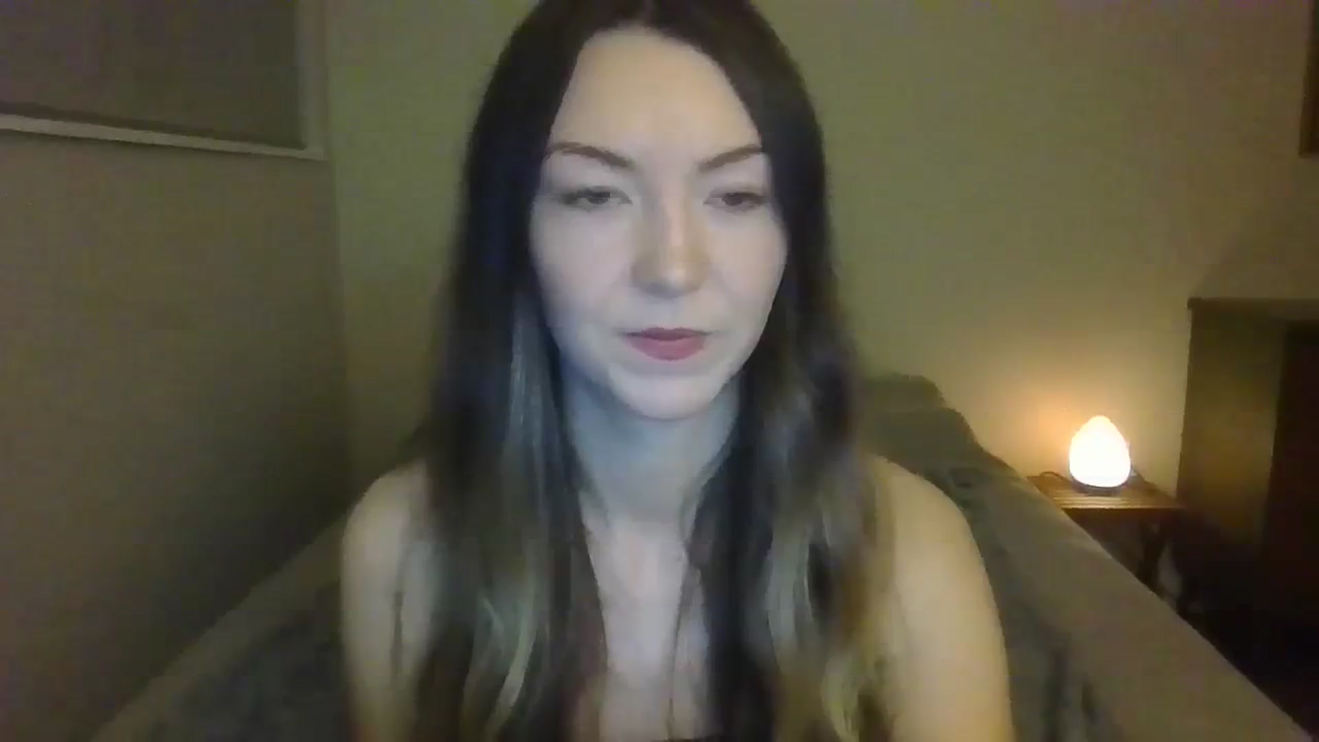 Gallery image thumbnail from KrisKisses's myfreecams stream on, 10/22/2023, 02:33 image 4 of 20