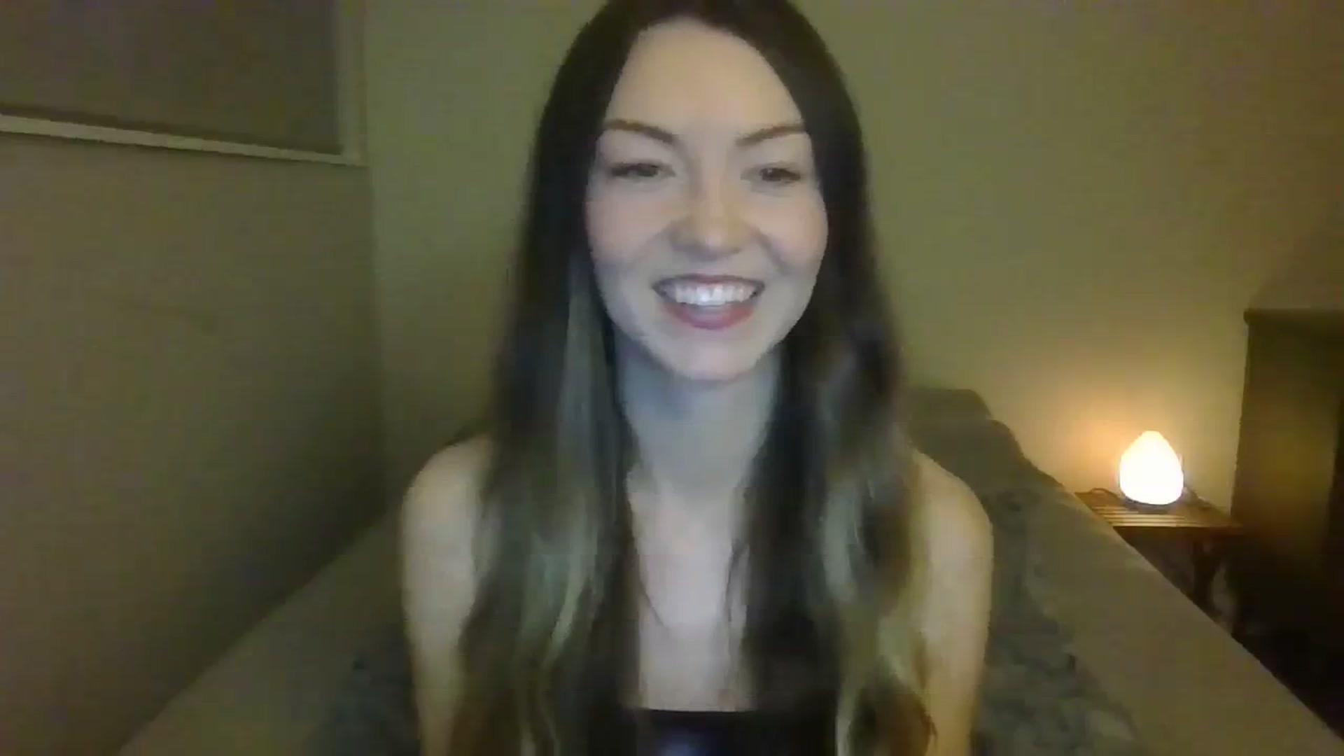 Gallery image thumbnail from KrisKisses's myfreecams stream on, 10/22/2023, 02:33 image 9 of 20