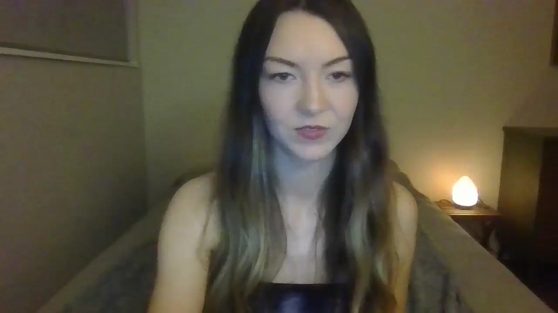 Gallery image thumbnail from KrisKisses's myfreecams stream on, 10/22/2023, 02:33 image 6 of 20