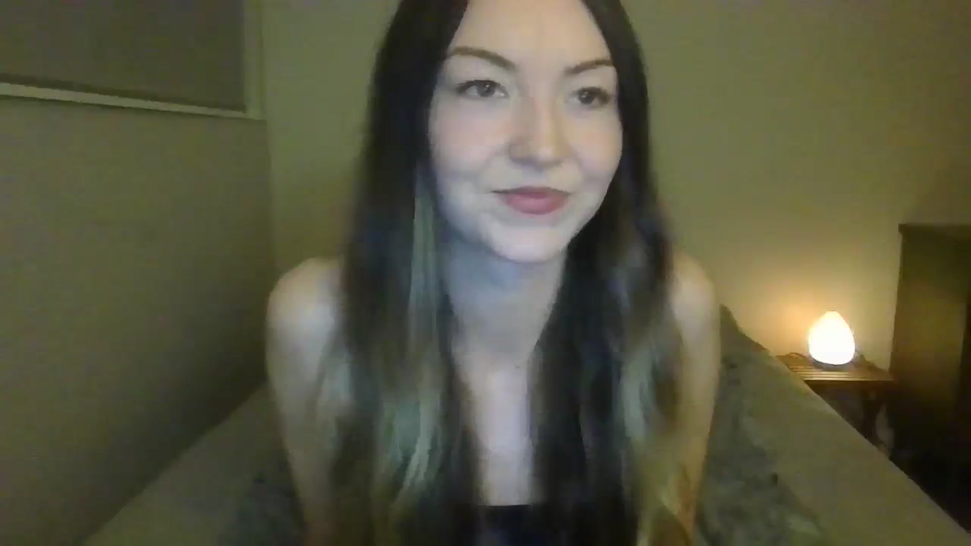 Gallery image thumbnail from KrisKisses's myfreecams stream on, 10/22/2023, 02:33 image 8 of 20