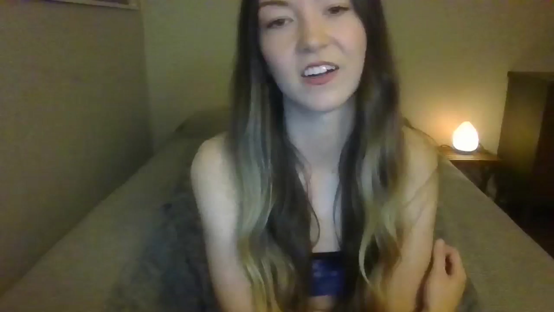 Gallery image thumbnail from KrisKisses's myfreecams stream on, 10/22/2023, 02:33 image 19 of 20