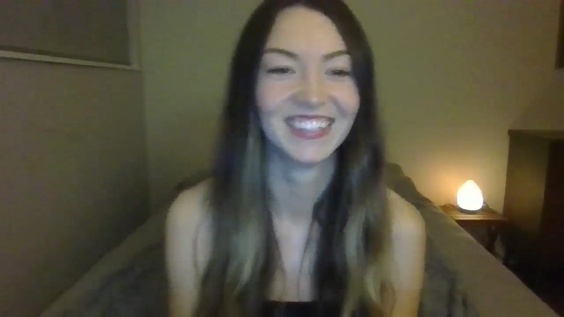 Gallery image thumbnail from KrisKisses's myfreecams stream on, 10/22/2023, 02:33 image 2 of 20