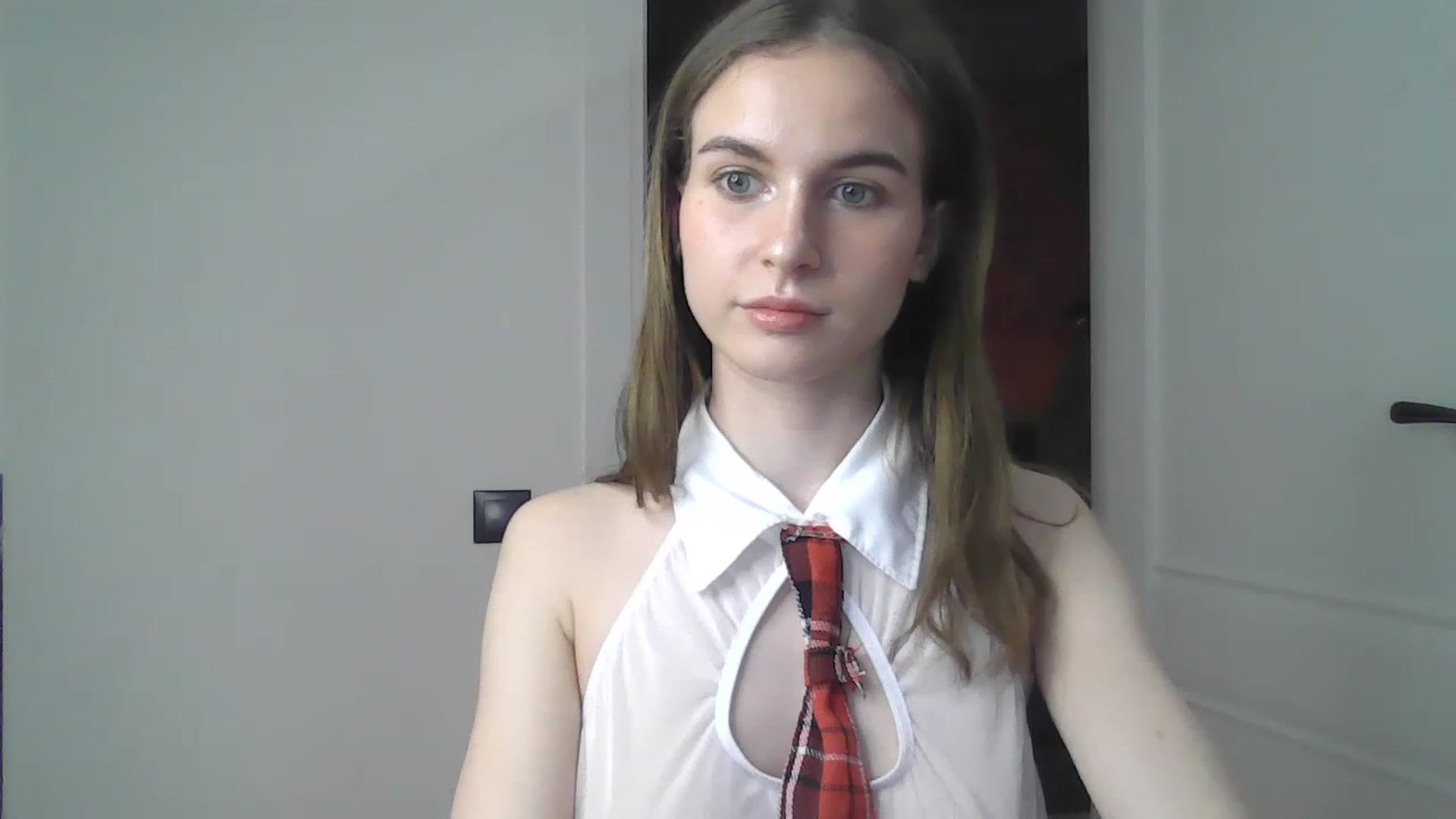 Gallery image thumbnail from Kris_gray's myfreecams stream on, 04/16/2023, 19:43 image 20 of 20