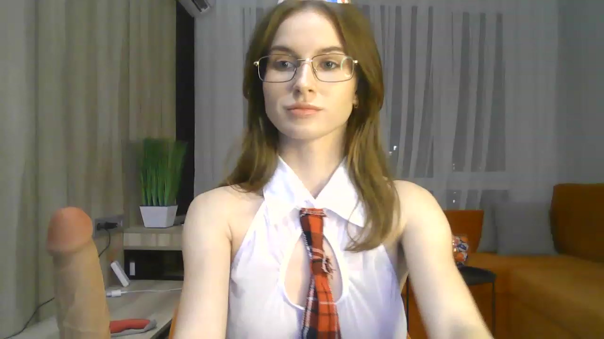 Gallery image thumbnail from Kris_gray's myfreecams stream on, 04/20/2023, 17:54 image 11 of 20