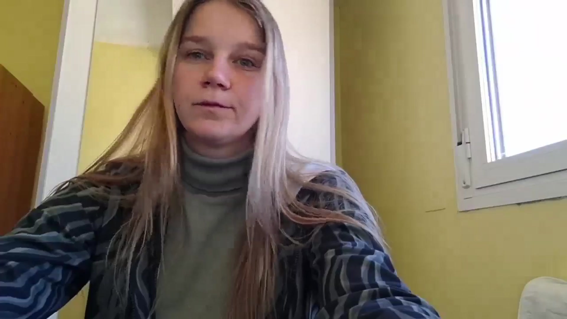 Gallery image thumbnail from KrisssKiss1's myfreecams stream on, 03/10/2026, 13:44 image 14 of 20