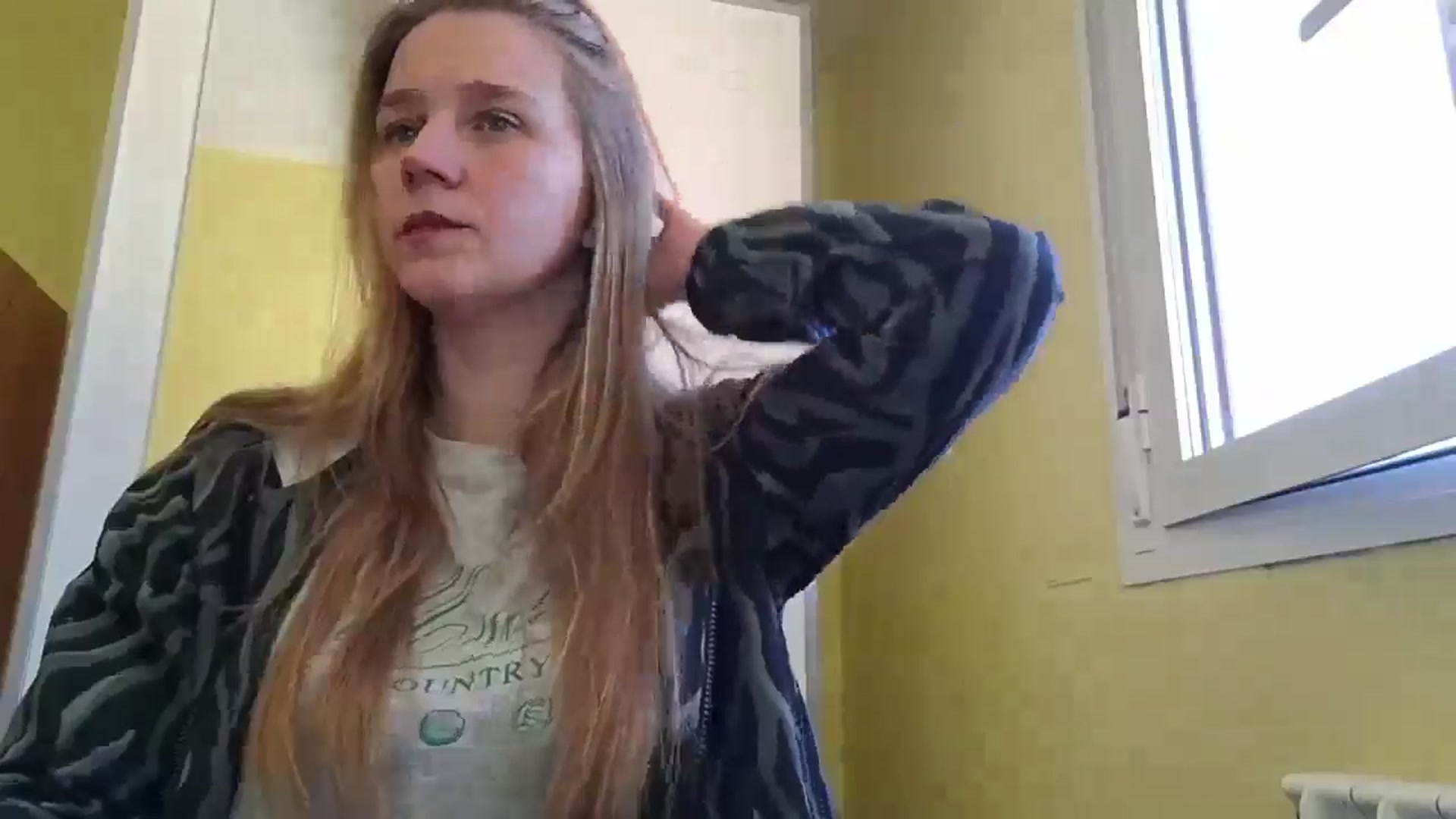 Gallery image thumbnail from KrisssKiss1's myfreecams stream on, 03/18/2026, 13:16 image 18 of 20