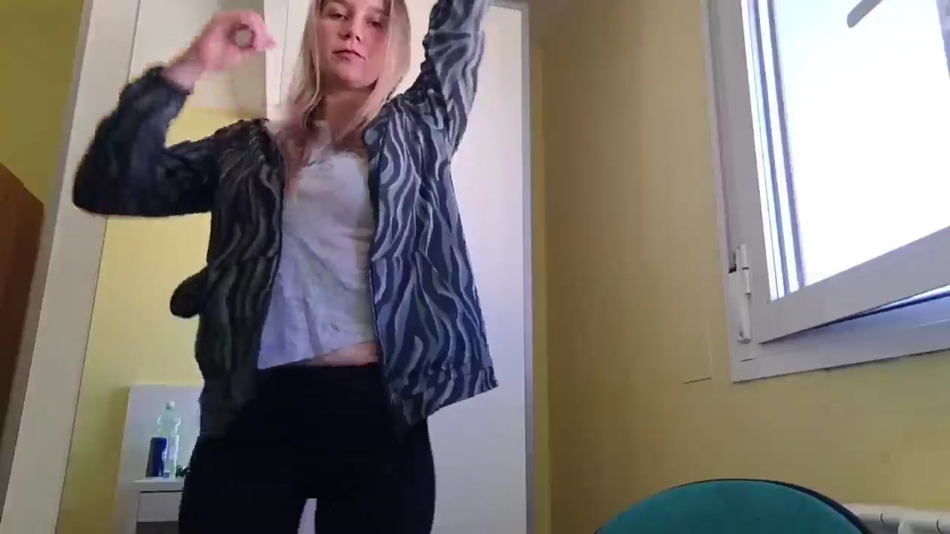 Gallery image thumbnail from KrisssKiss1's myfreecams stream on, 03/18/2026, 13:16 image 7 of 20