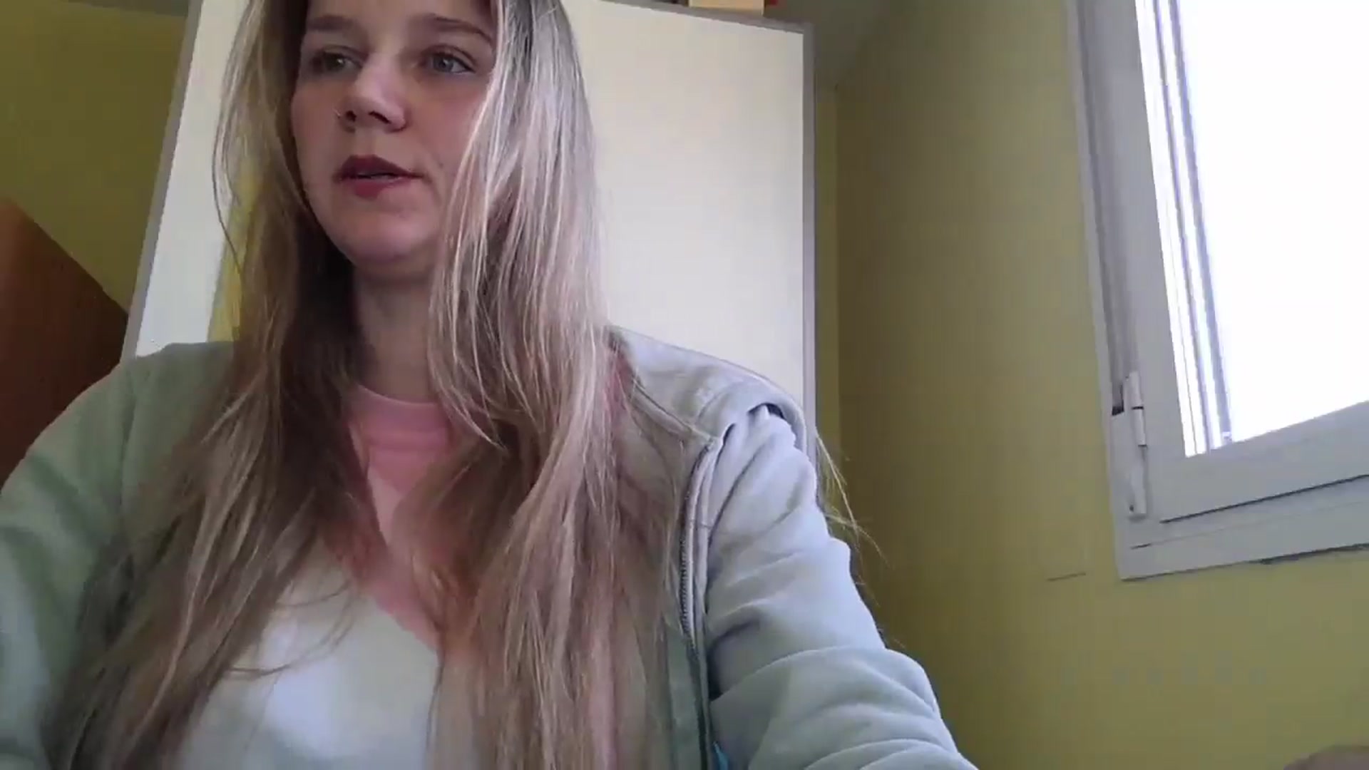 Gallery image thumbnail from KrisssKiss1's myfreecams stream on, 03/19/2026, 13:33 image 18 of 20