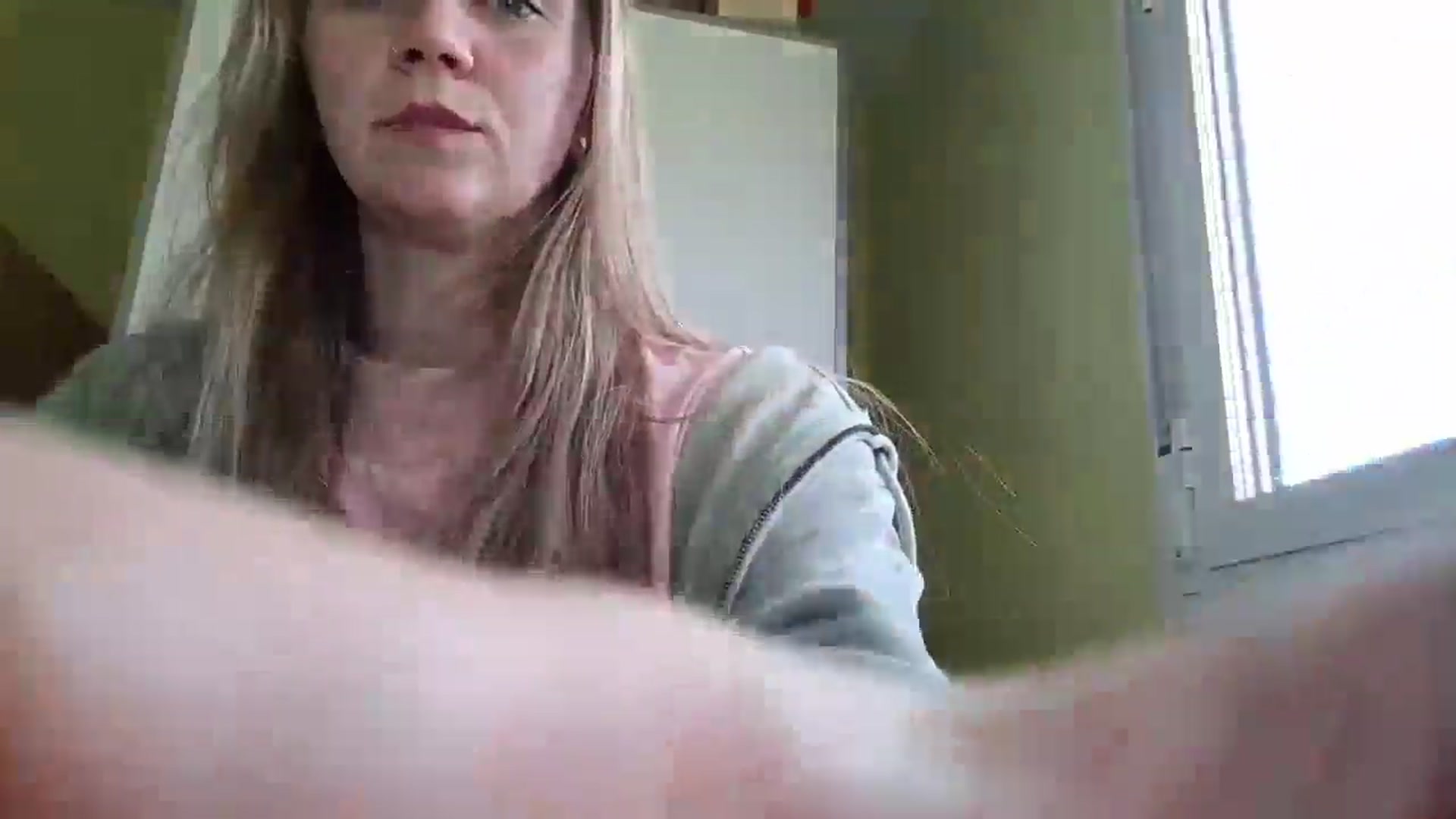 Gallery image thumbnail from KrisssKiss1's myfreecams stream on, 03/19/2026, 15:32 image 2 of 20