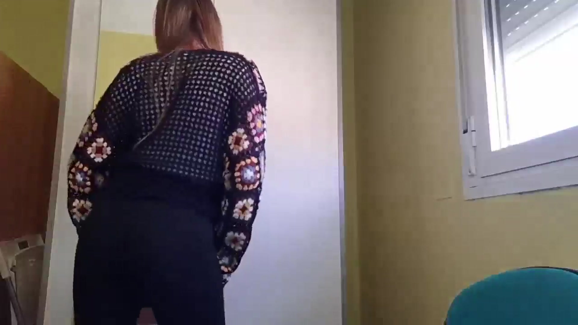 Gallery image thumbnail from KrisssKiss1's myfreecams stream on, 03/28/2026, 12:59 image 13 of 20