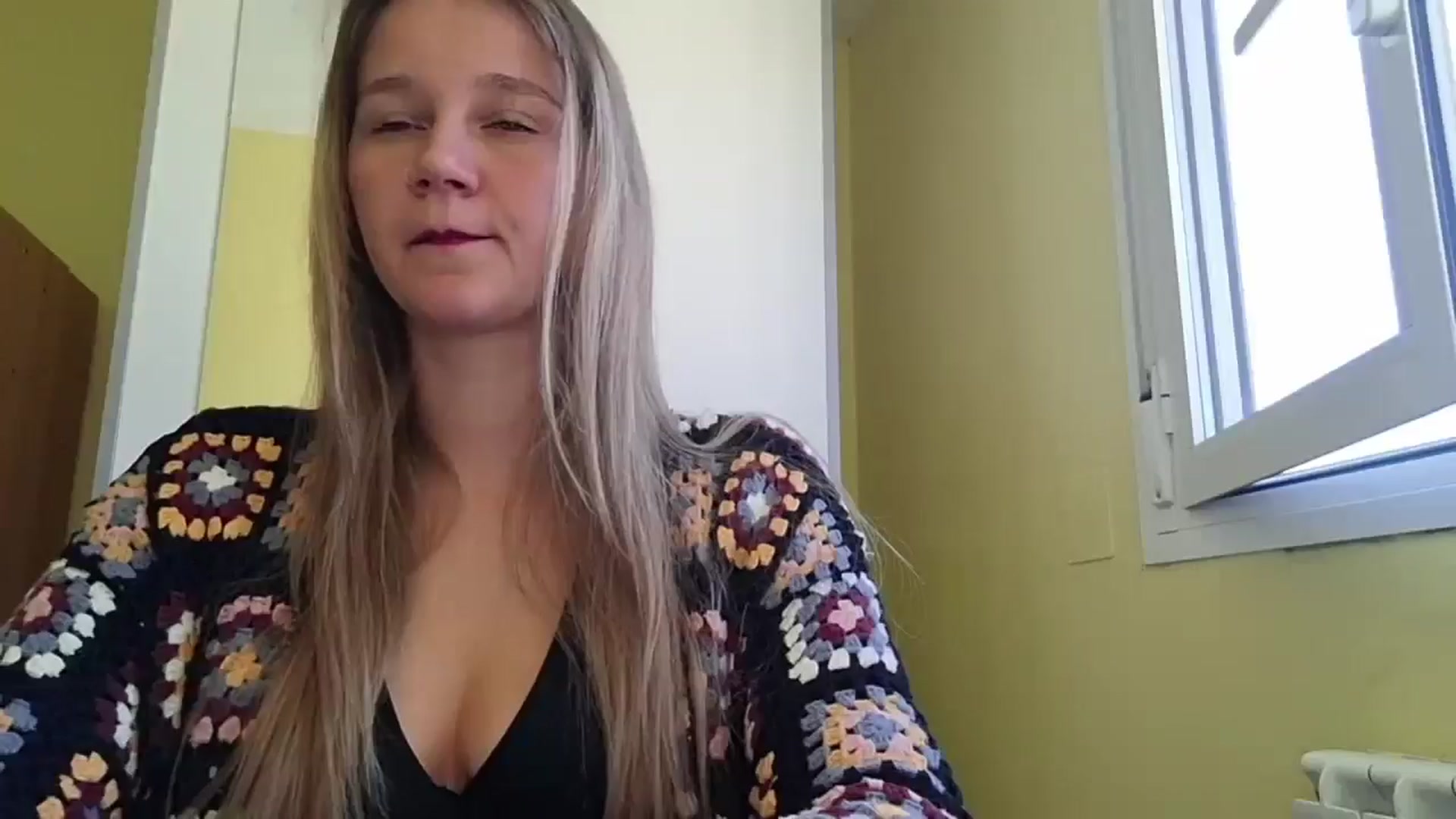 Gallery image thumbnail from KrisssKiss1's myfreecams stream on, 04/08/2026, 15:00 image 6 of 20