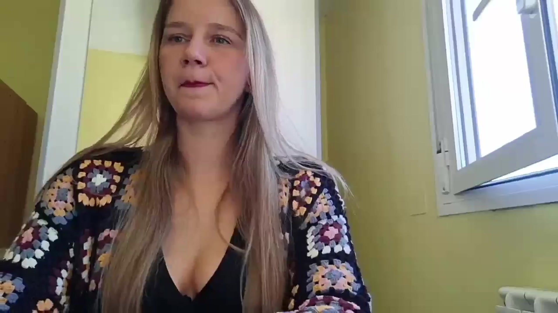 Gallery image thumbnail from KrisssKiss1's myfreecams stream on, 04/08/2026, 15:00 image 2 of 20