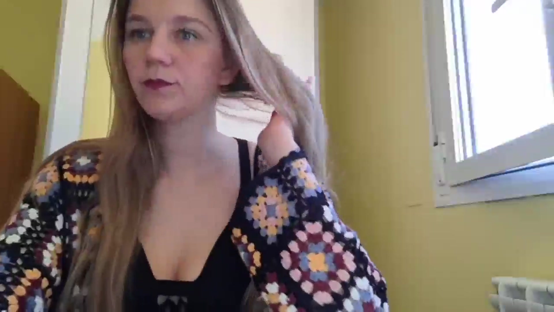 Gallery image thumbnail from KrisssKiss1's myfreecams stream on, 04/10/2026, 11:38 image 20 of 20