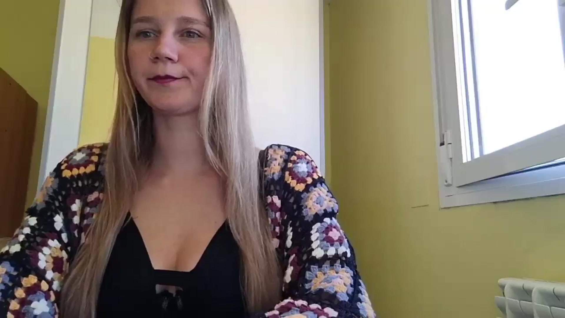 Gallery image thumbnail from KrisssKiss1's myfreecams stream on, 04/10/2026, 14:10 image 20 of 20