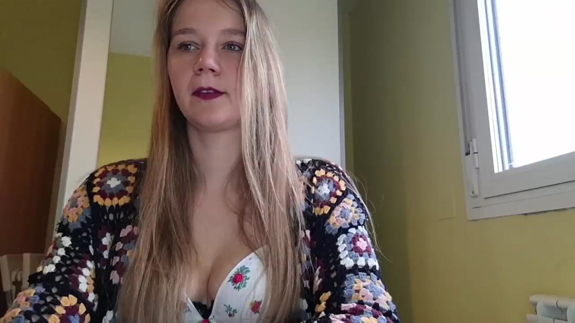 Gallery image thumbnail from KrisssKiss1's myfreecams stream on, 04/12/2026, 10:46 image 1 of 20