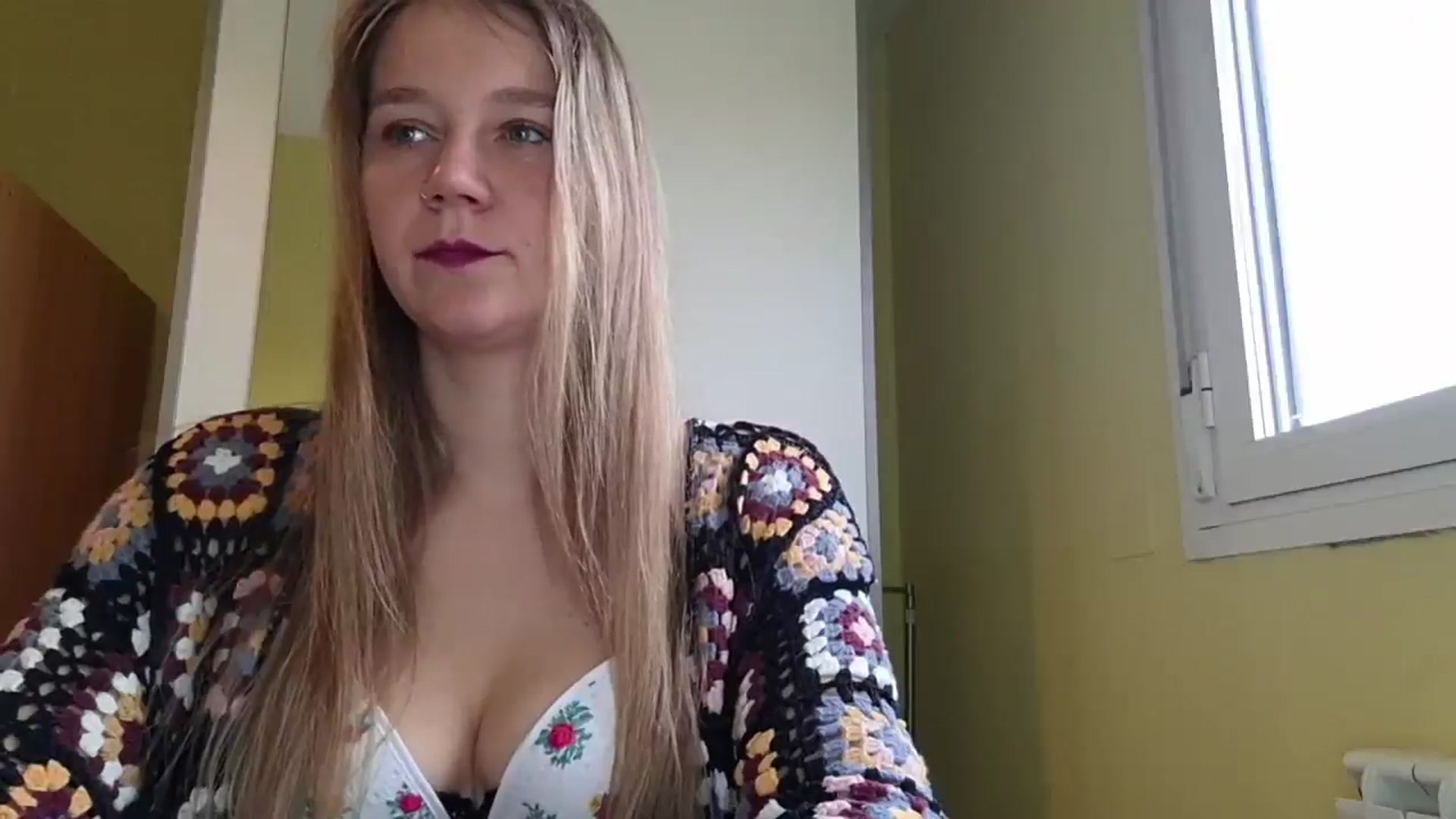 Gallery image thumbnail from KrisssKiss1's myfreecams stream on, 04/12/2026, 10:46 image 9 of 20