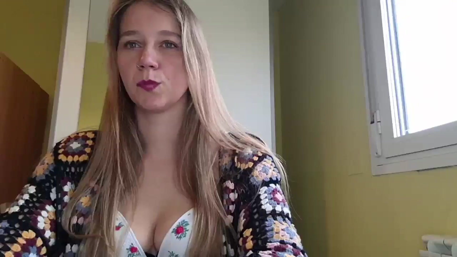 Gallery image thumbnail from KrisssKiss1's myfreecams stream on, 04/12/2026, 10:46 image 20 of 20