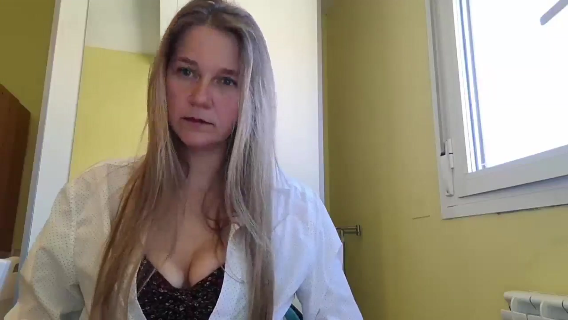Gallery image thumbnail from KrisssKiss1's myfreecams stream on, 04/16/2026, 14:26 image 5 of 20