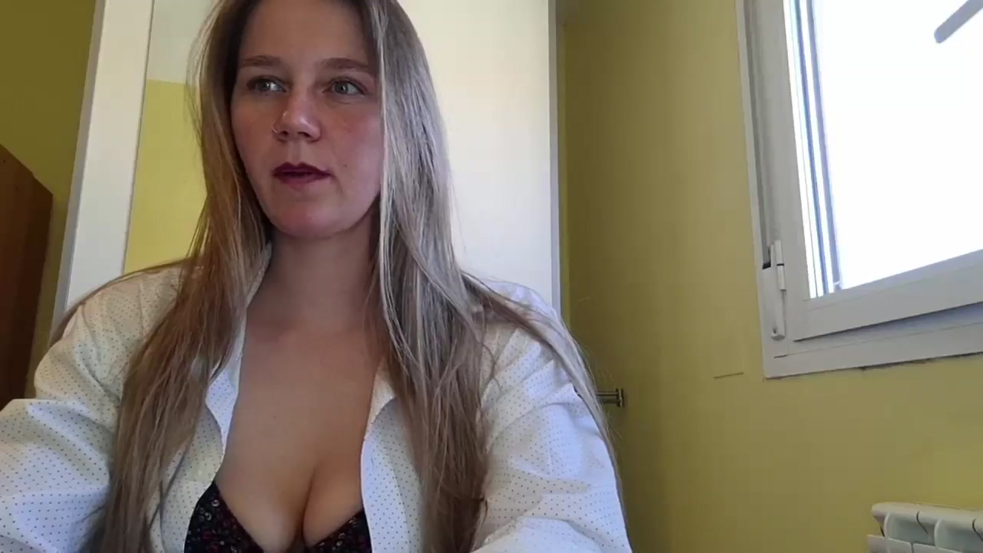 Gallery image thumbnail from KrisssKiss1's myfreecams stream on, 04/16/2026, 14:26 image 7 of 20