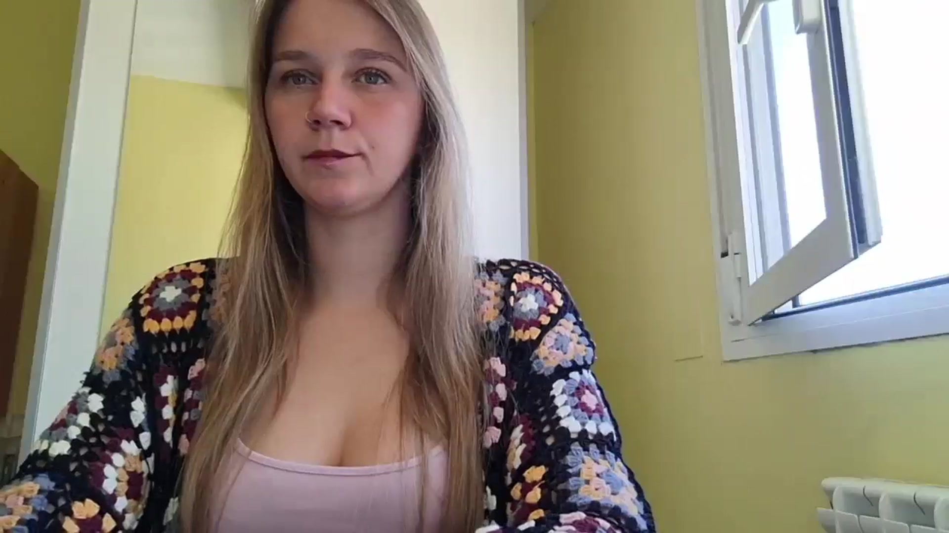 Gallery image thumbnail from KrisssKiss1's myfreecams stream on, 04/19/2026, 11:25 image 6 of 20