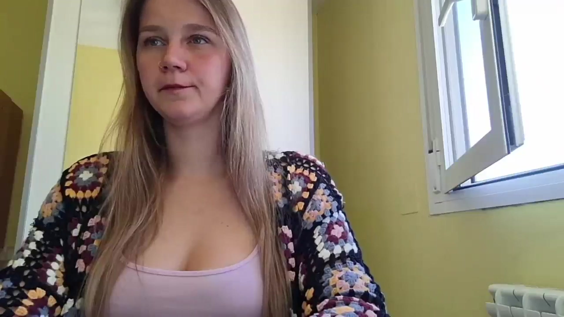 Gallery image thumbnail from KrisssKiss1's myfreecams stream on, 04/19/2026, 11:25 image 18 of 20