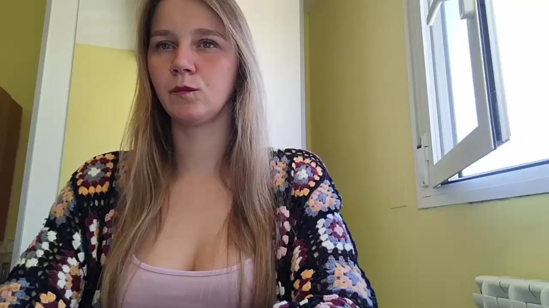 Gallery image thumbnail from KrisssKiss1's myfreecams stream on, 04/19/2026, 11:25 image 7 of 20