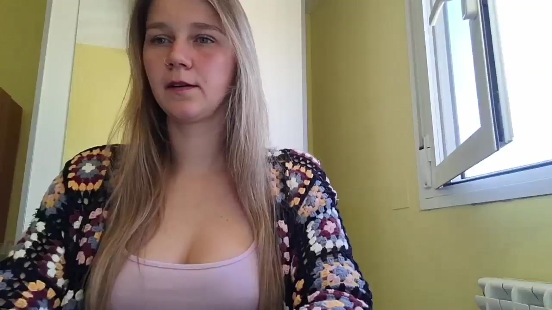 Gallery image thumbnail from KrisssKiss1's myfreecams stream on, 04/19/2026, 11:25 image 20 of 20