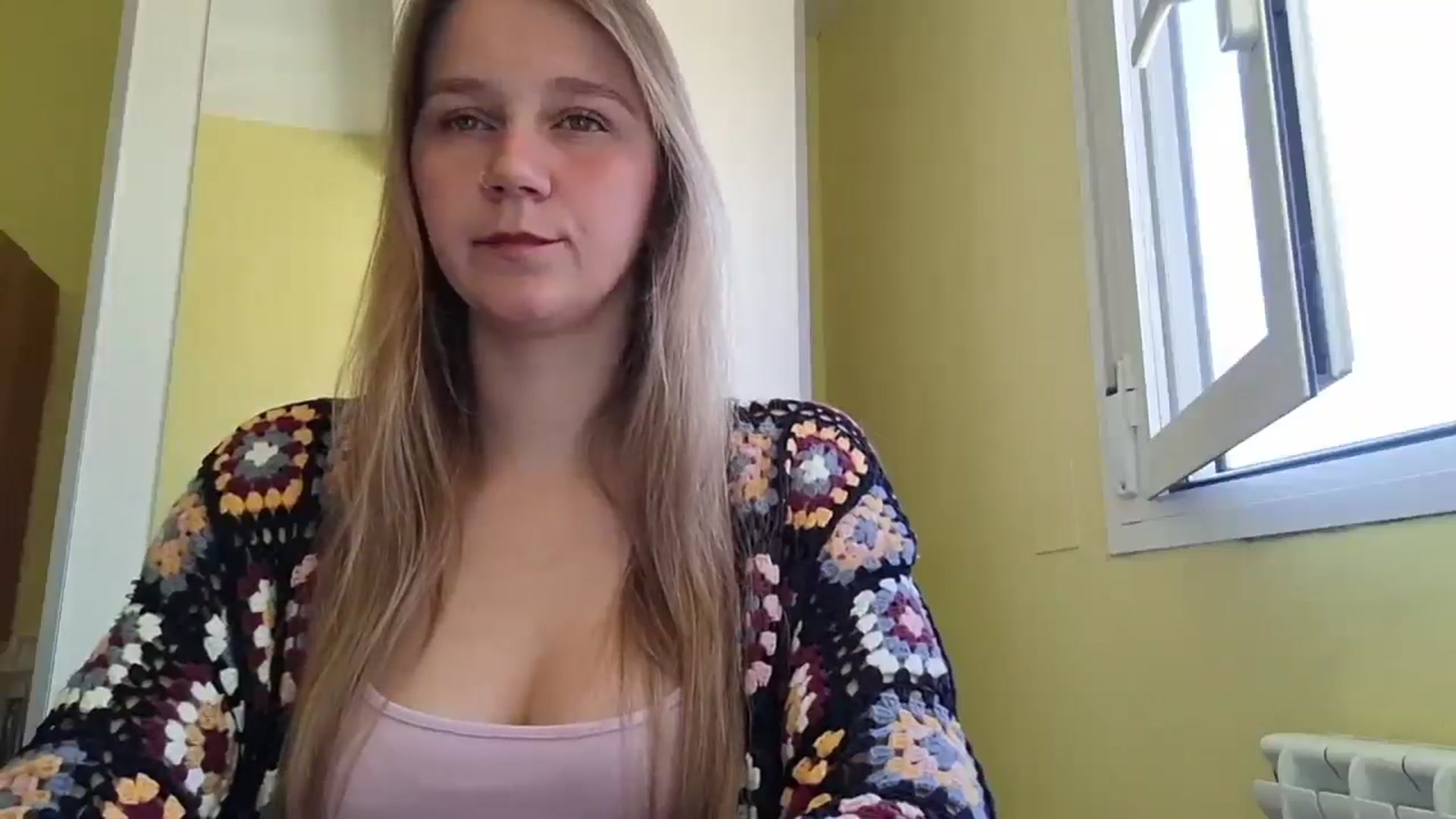 Gallery image thumbnail from KrisssKiss1's myfreecams stream on, 04/19/2026, 11:25 image 5 of 20