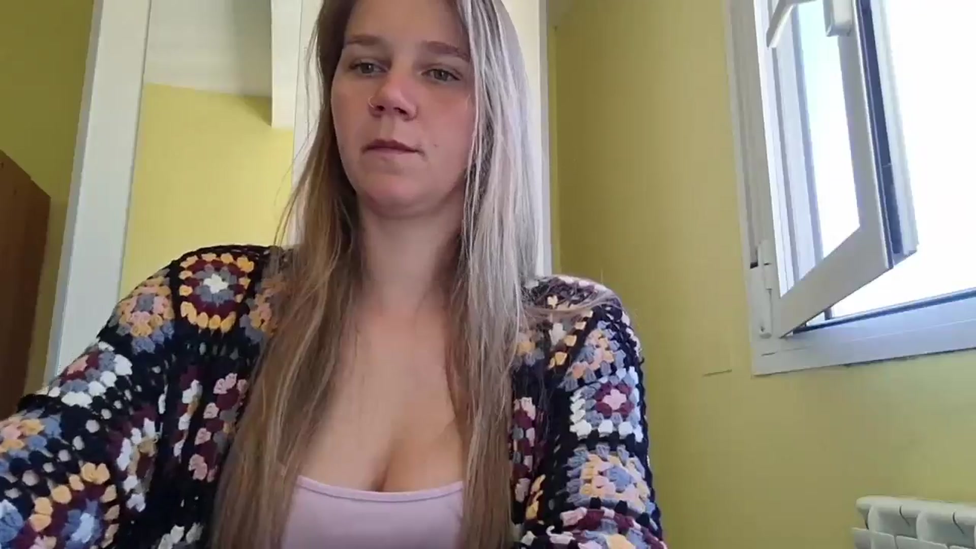 Gallery image thumbnail from KrisssKiss1's myfreecams stream on, 04/19/2026, 14:33 image 5 of 20