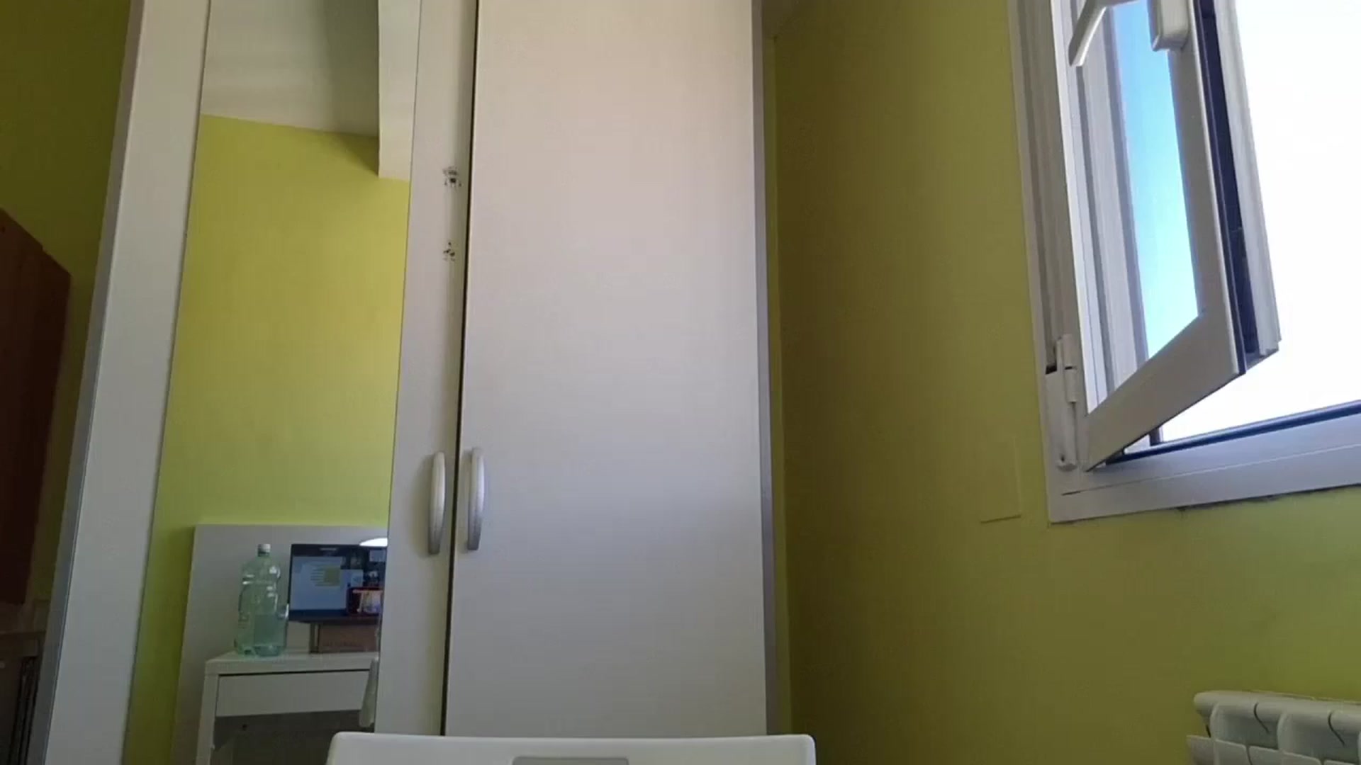 Gallery image thumbnail from KrisssKiss1's myfreecams stream on, 04/19/2026, 14:33 image 6 of 20
