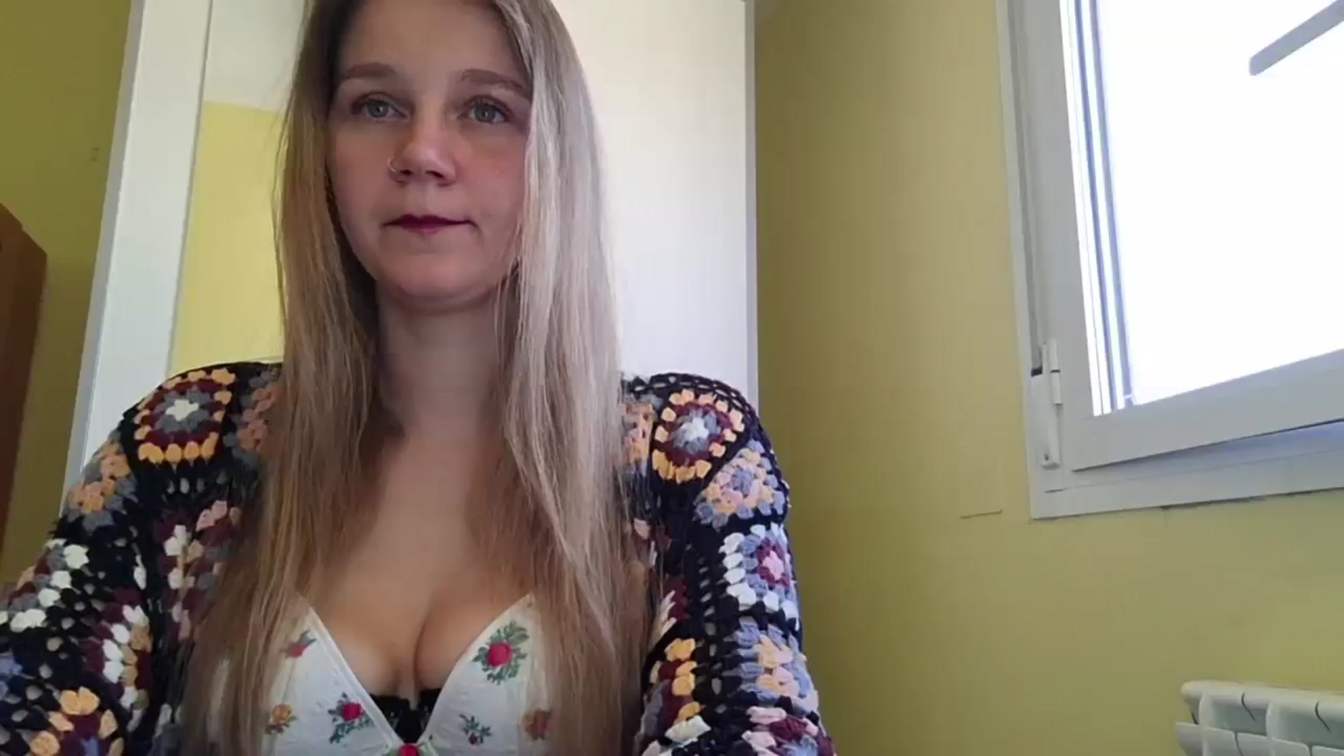 Gallery image thumbnail from KrisssKiss1's myfreecams stream on, 04/21/2026, 14:29 image 3 of 20
