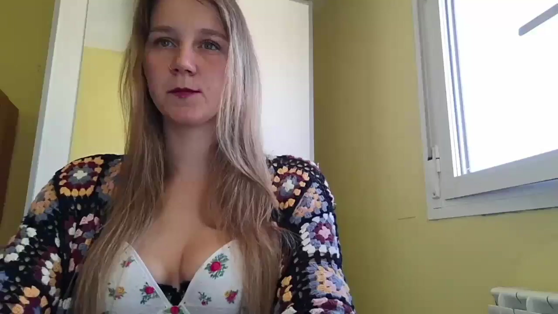 Gallery image thumbnail from KrisssKiss1's myfreecams stream on, 04/21/2026, 14:29 image 8 of 20