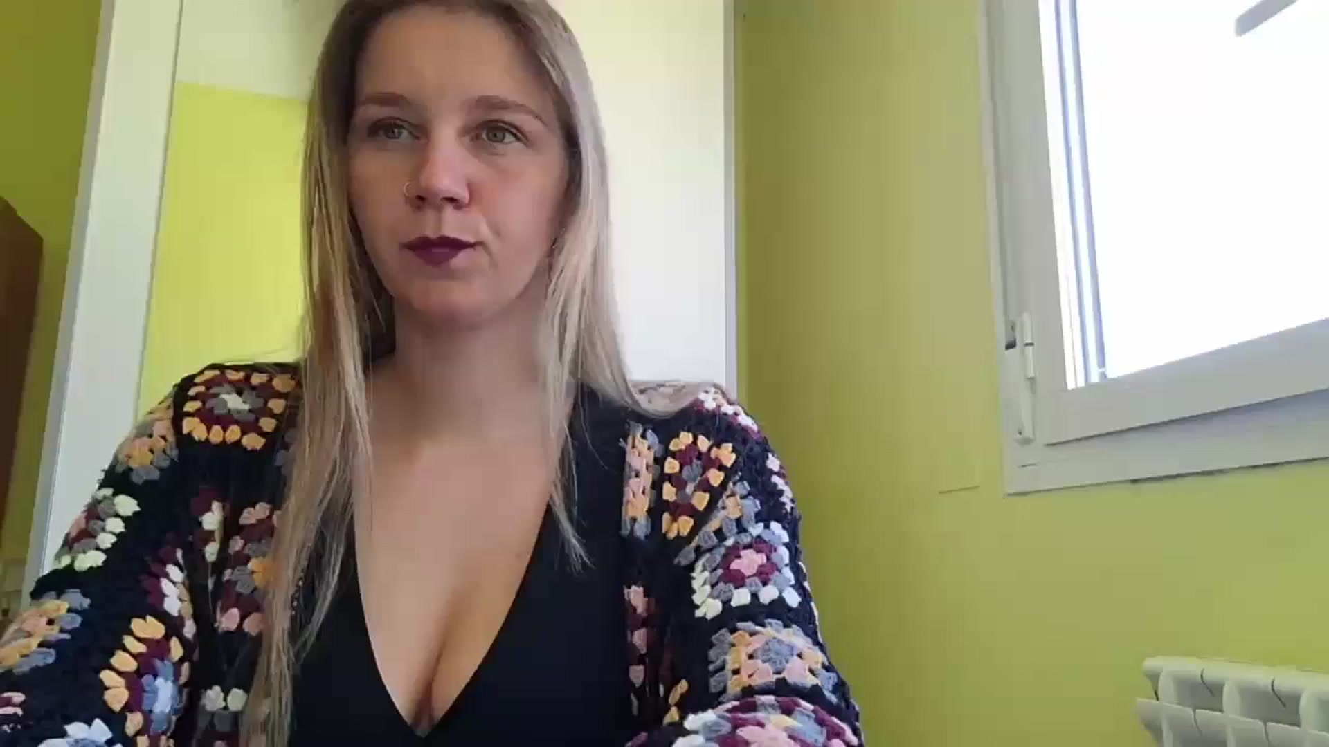 Gallery image thumbnail from KrisssKiss1's myfreecams stream on, 04/26/2026, 11:13 image 8 of 20