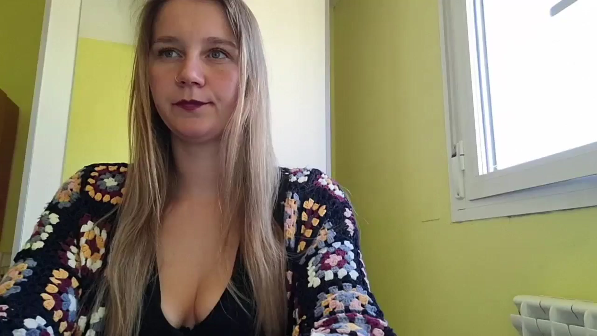 Gallery image thumbnail from KrisssKiss1's myfreecams stream on, 04/26/2026, 15:04 image 11 of 20
