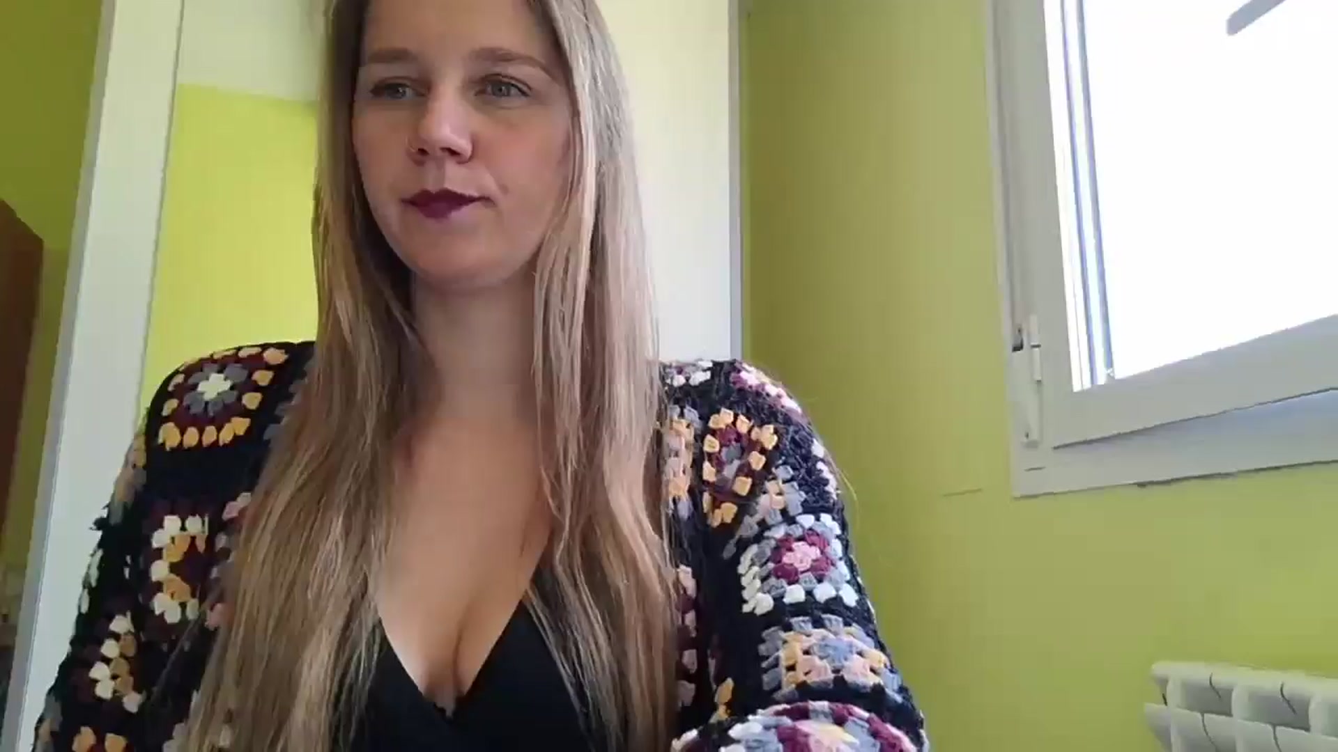 Gallery image thumbnail from KrisssKiss1's myfreecams stream on, 04/26/2026, 15:04 image 3 of 20