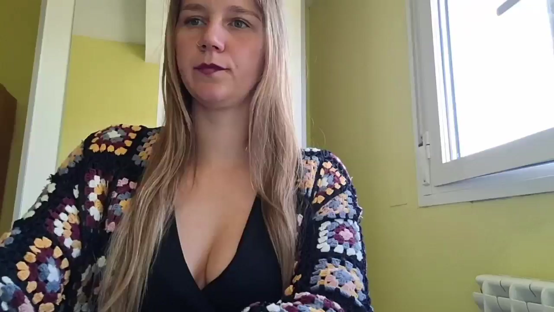 Gallery image thumbnail from KrisssKiss1's myfreecams stream on, 04/26/2026, 15:04 image 16 of 20