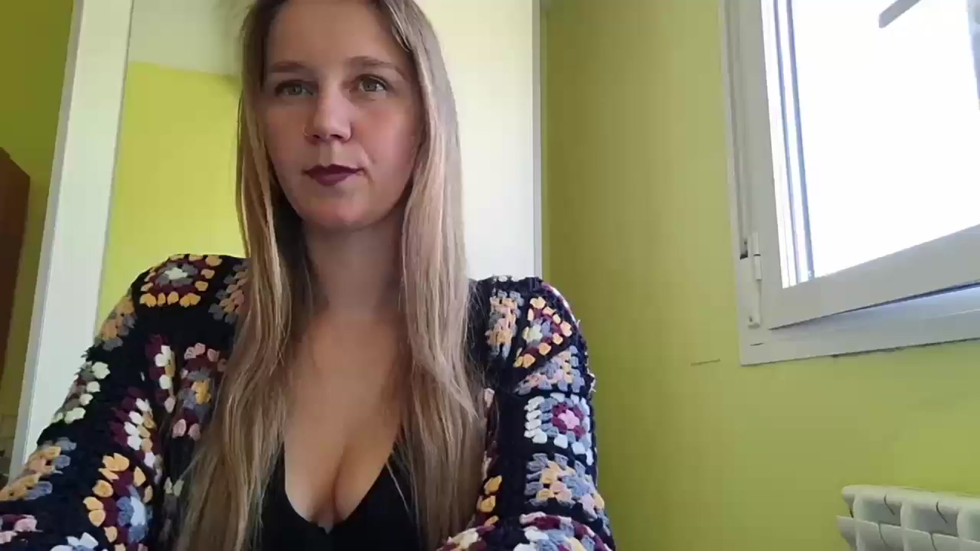 Gallery image thumbnail from KrisssKiss1's myfreecams stream on, 04/26/2026, 15:04 image 14 of 20