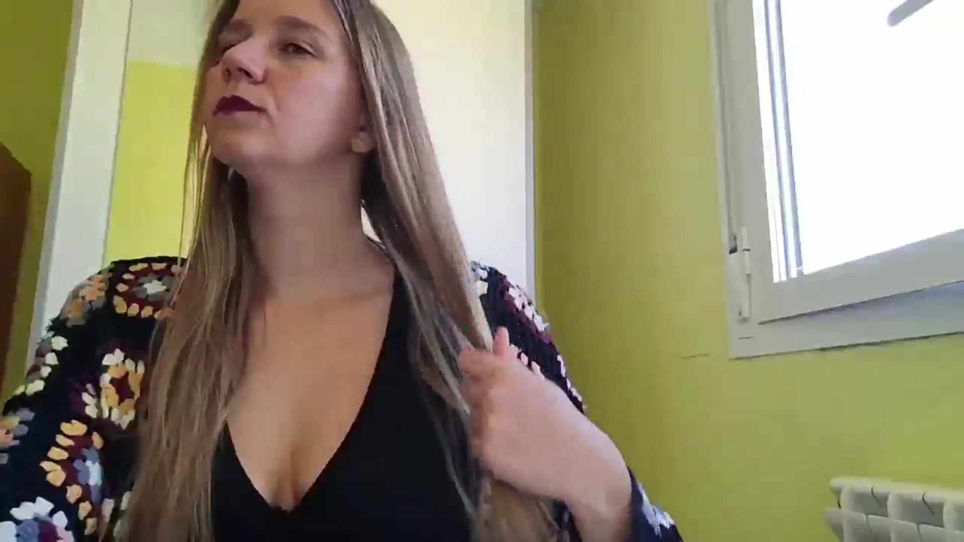 Gallery image thumbnail from KrisssKiss1's myfreecams stream on, 04/26/2026, 15:04 image 7 of 20