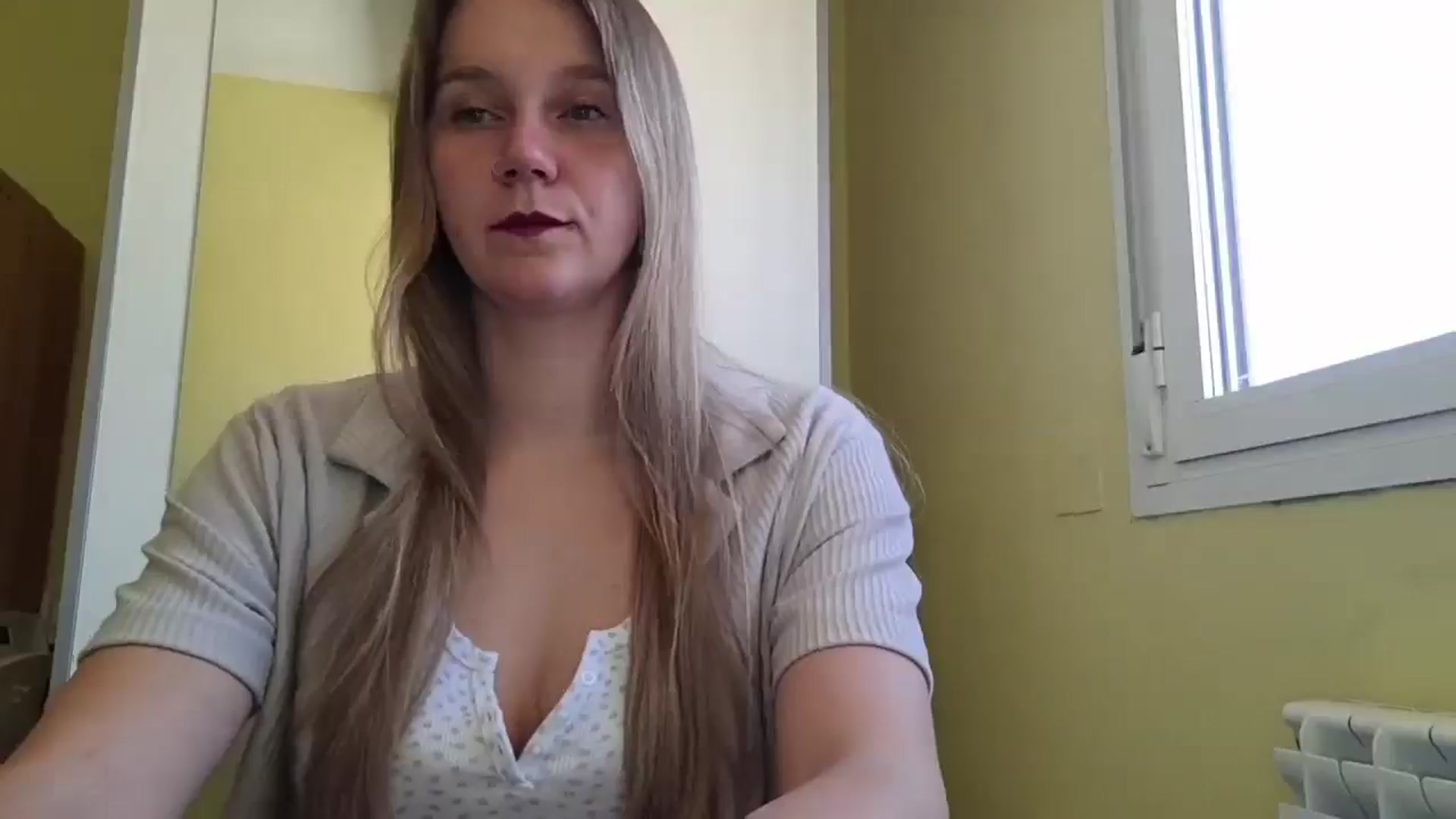 Gallery image thumbnail from KrisssKiss1's myfreecams stream on, 04/27/2026, 11:49 image 8 of 20