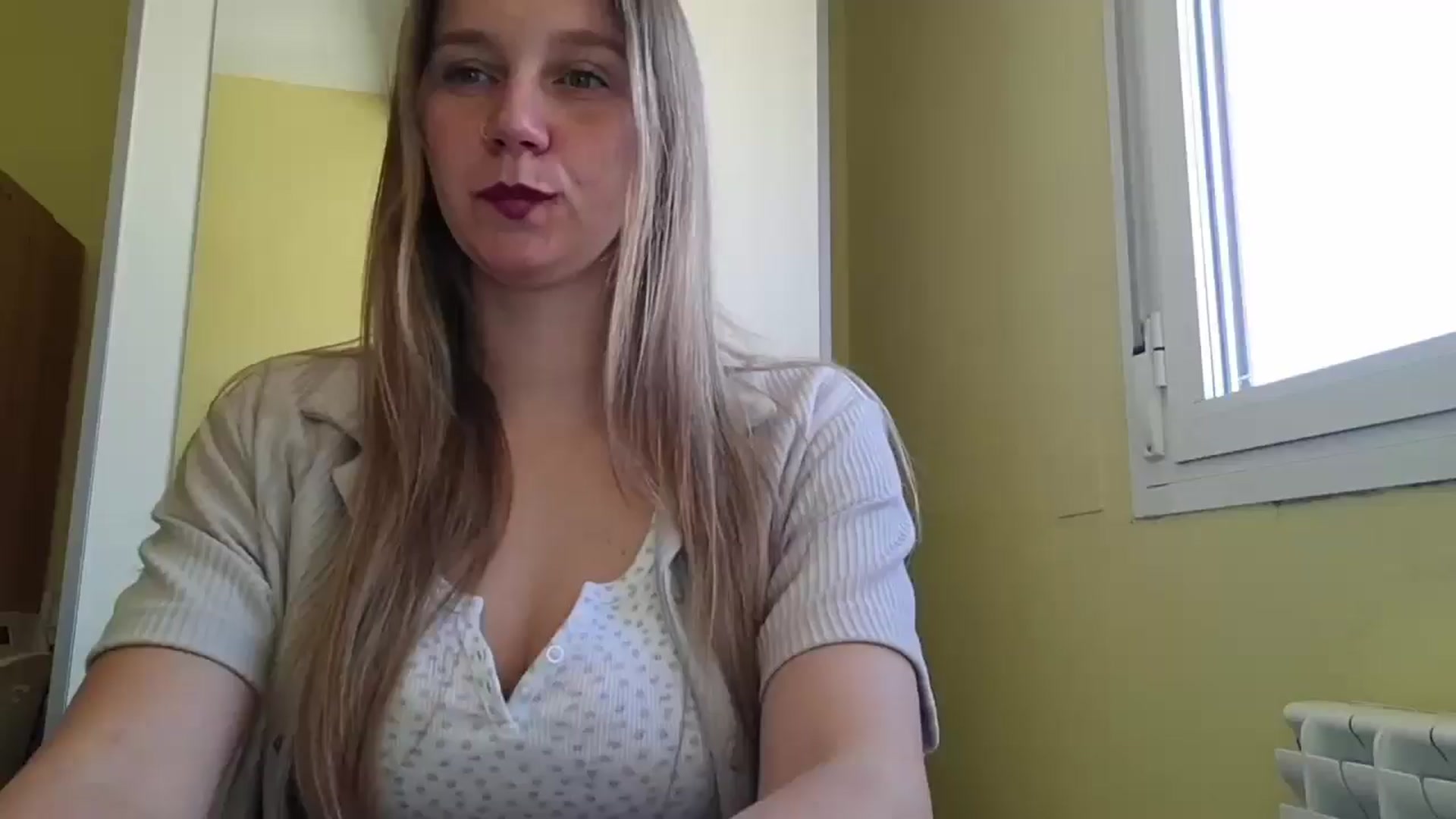 Gallery image thumbnail from KrisssKiss1's myfreecams stream on, 04/27/2026, 12:39 image 1 of 20