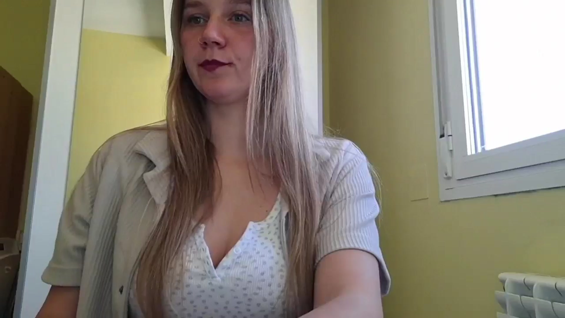 Gallery image thumbnail from KrisssKiss1's myfreecams stream on, 04/27/2026, 12:39 image 8 of 20