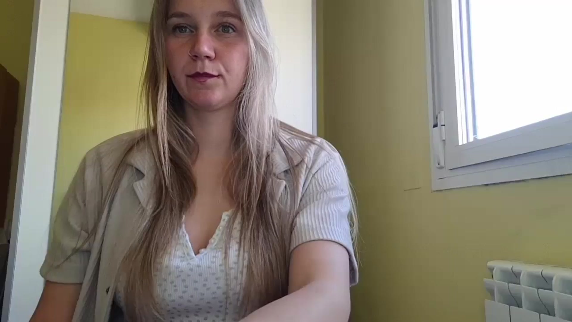 Gallery image thumbnail from KrisssKiss1's myfreecams stream on, 04/27/2026, 14:59 image 20 of 20