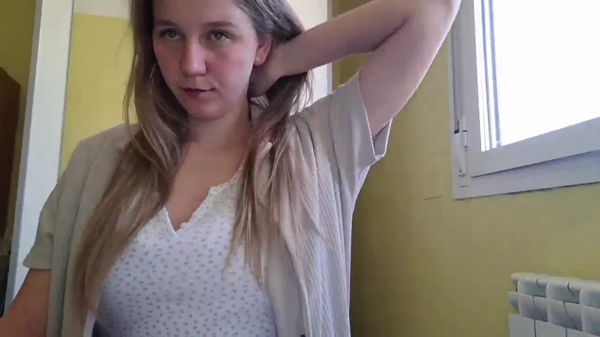 Gallery image thumbnail from KrisssKiss1's myfreecams stream on, 04/27/2026, 14:59 image 5 of 20