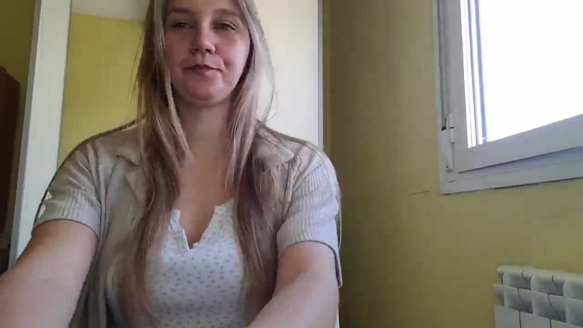 Gallery image thumbnail from KrisssKiss1's myfreecams stream on, 04/27/2026, 14:59 image 19 of 20