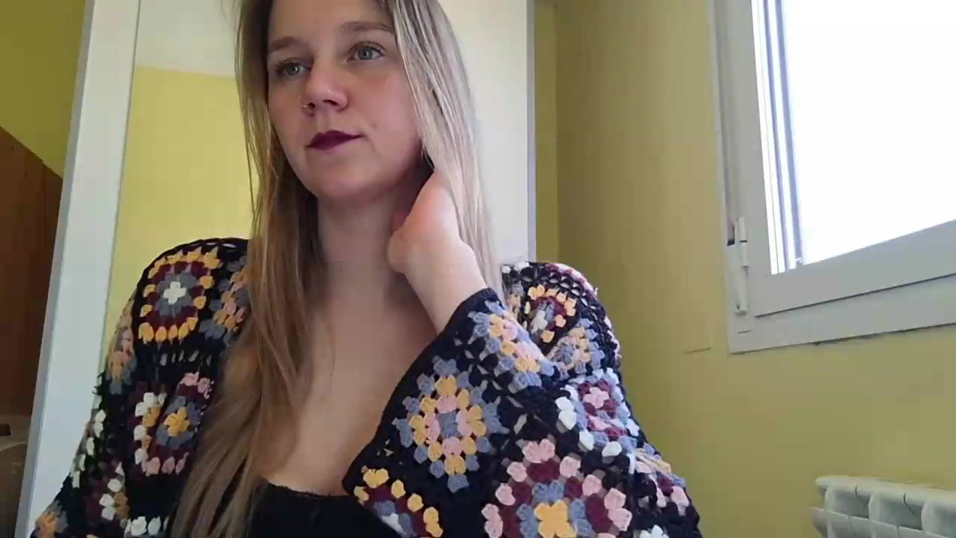 Gallery image thumbnail from KrisssKiss1's myfreecams stream on, 05/01/2026, 12:10 image 12 of 20