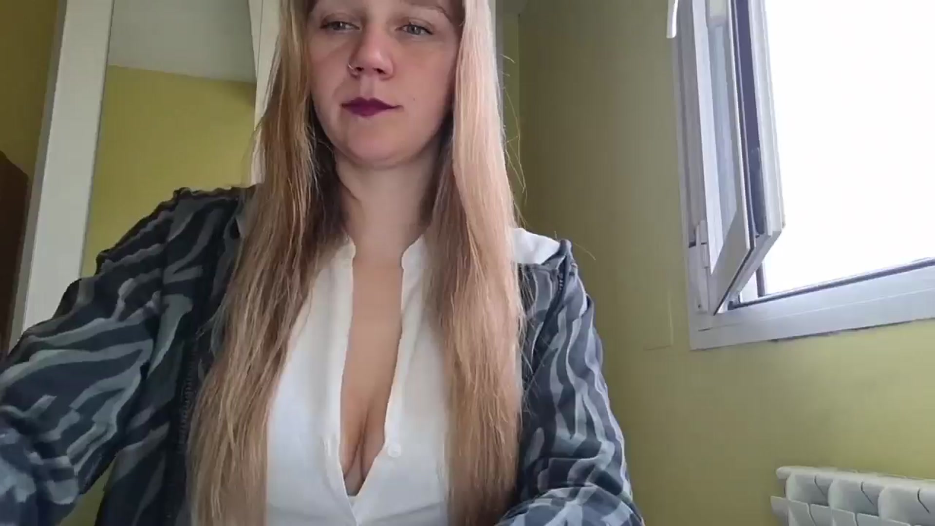 Gallery image thumbnail from KrisssKiss1's myfreecams stream on, 05/02/2026, 12:07 image 7 of 20