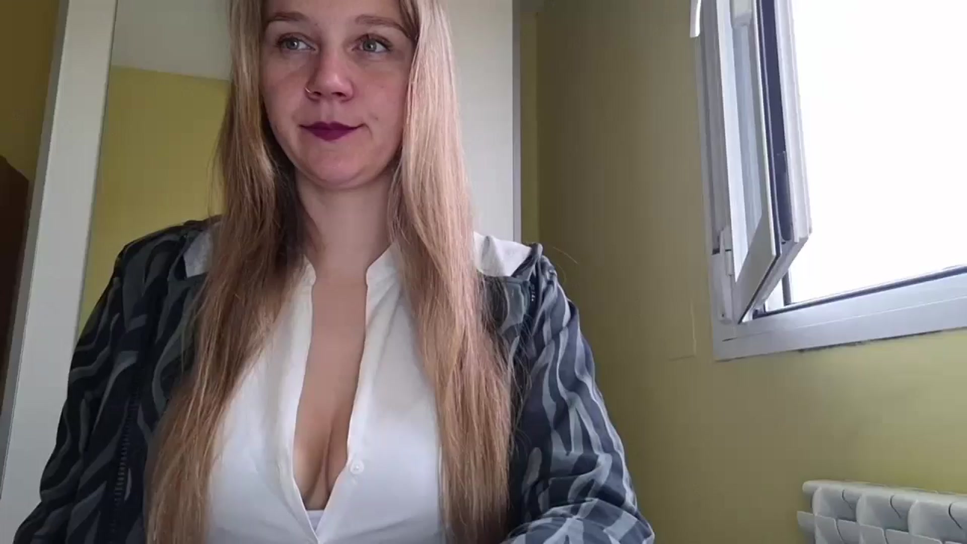 Gallery image thumbnail from KrisssKiss1's myfreecams stream on, 05/02/2026, 12:07 image 1 of 20