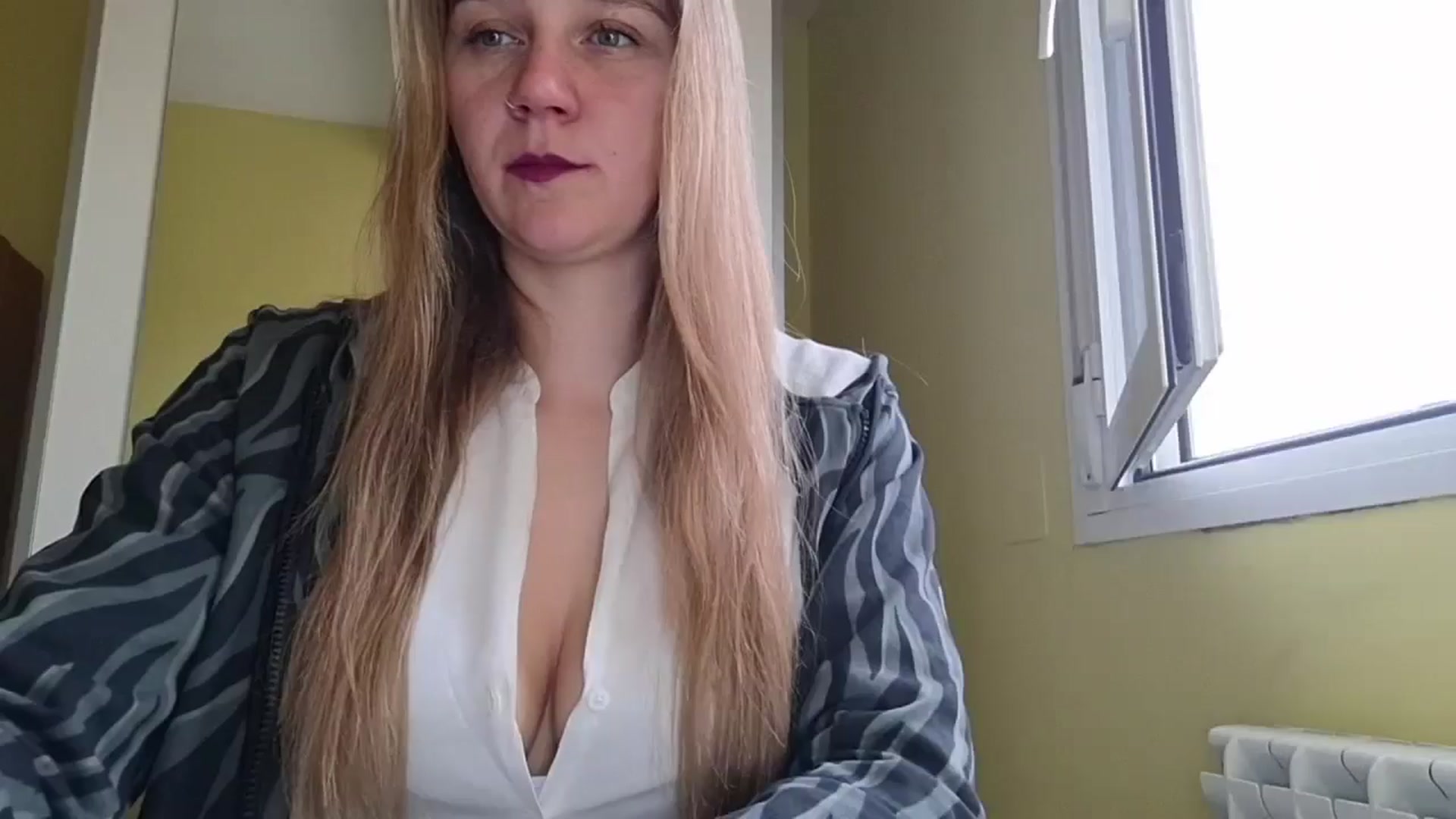 Gallery image thumbnail from KrisssKiss1's myfreecams stream on, 05/02/2026, 12:07 image 8 of 20