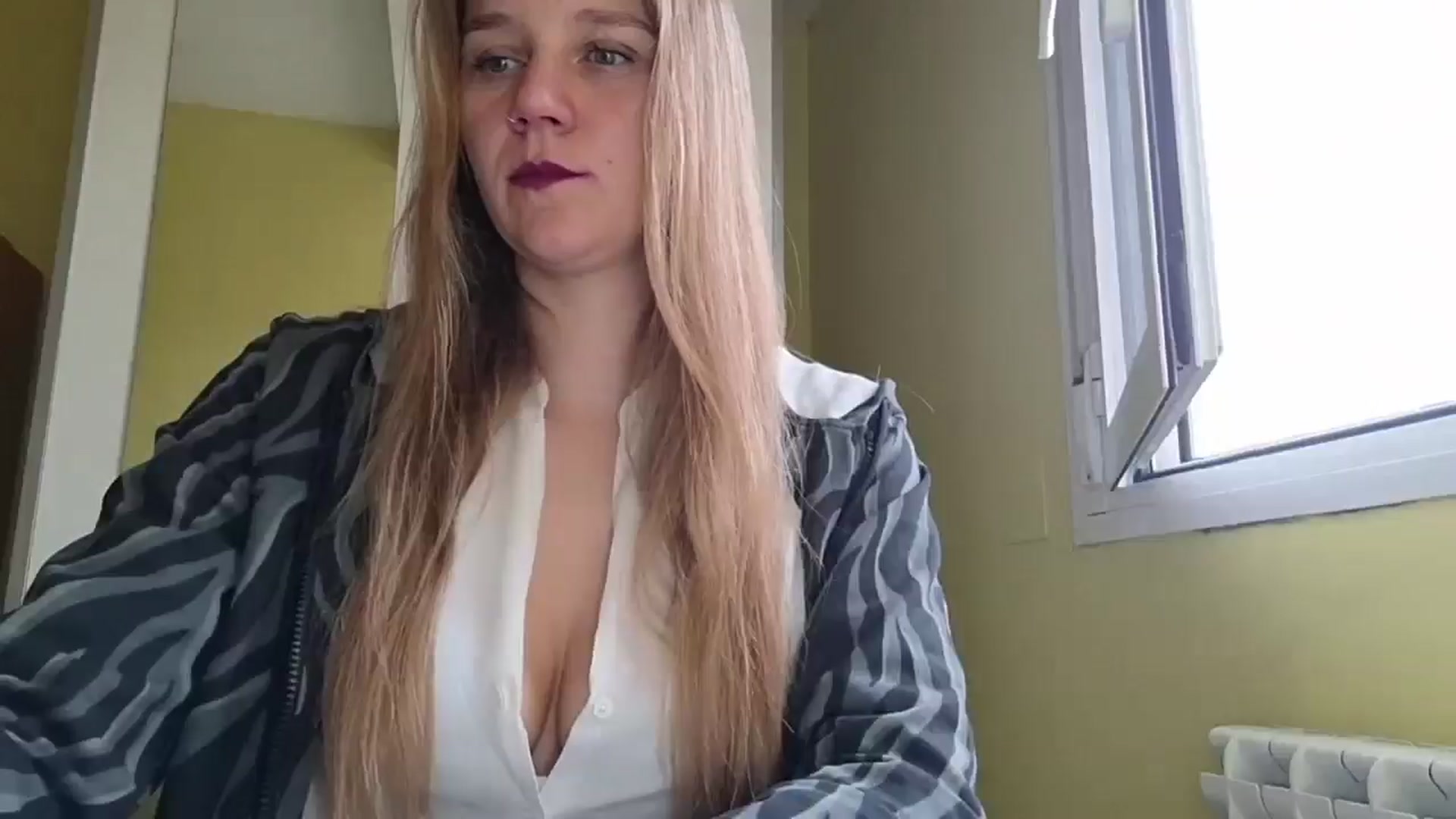 Gallery image thumbnail from KrisssKiss1's myfreecams stream on, 05/02/2026, 12:07 image 9 of 20